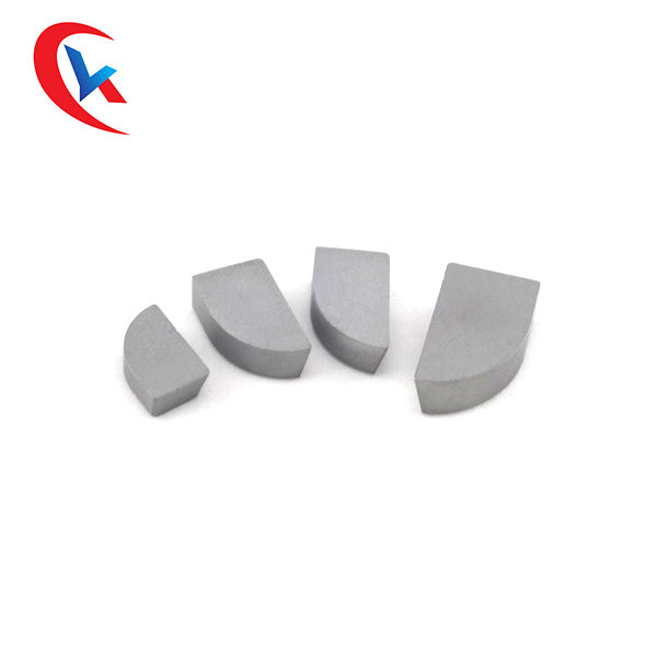 Mẹo hàn cacbua vonfram tùy chỉnh chống mài mòn cho dụng cụ phay Bộ phận mài mòn cacbua vonfram